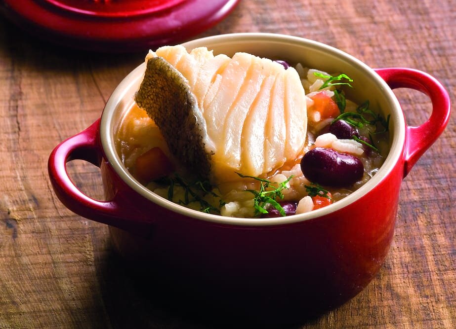 Arroz de Bacalhau da Noruega, feijão e coentro